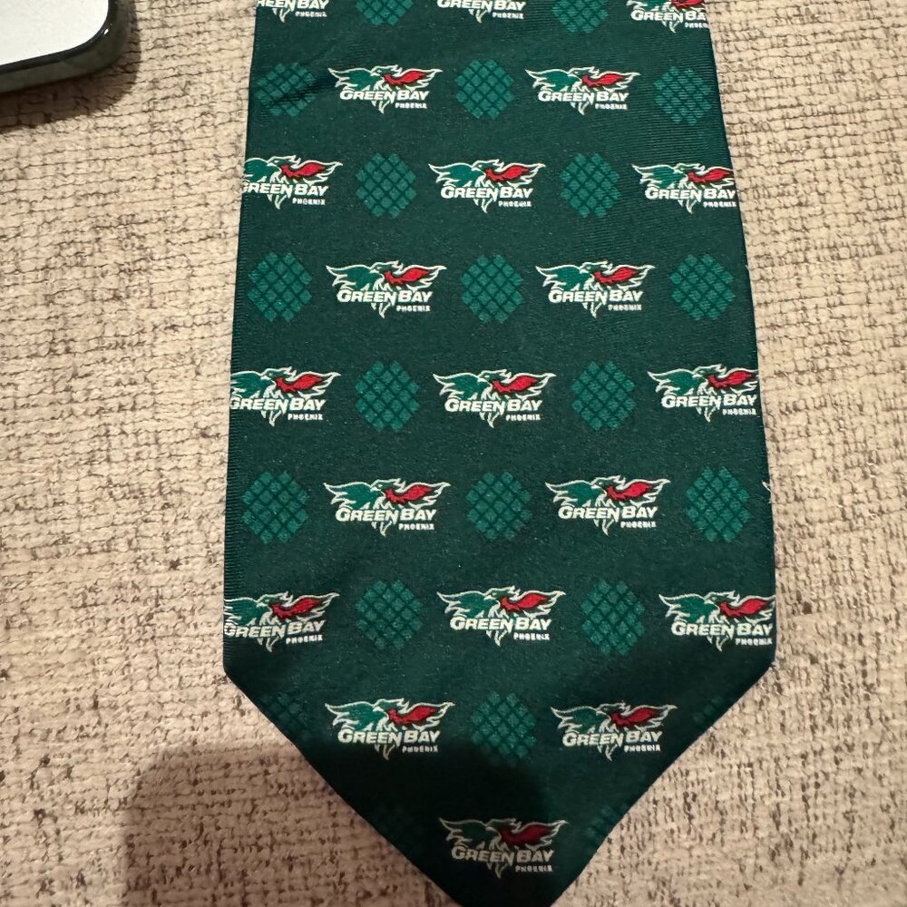 Wisconsin Green Bay Phoenix Vintage 100% Silk Rare Tie NCAA Football Basketball
